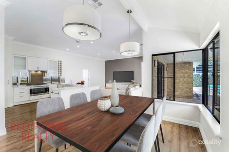 Property photo of 3 Whitecliffe Square Iluka WA 6028