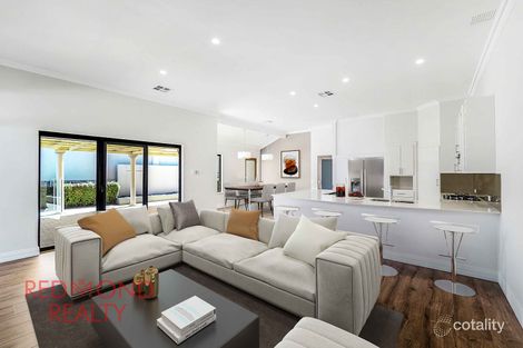 Property photo of 3 Whitecliffe Square Iluka WA 6028