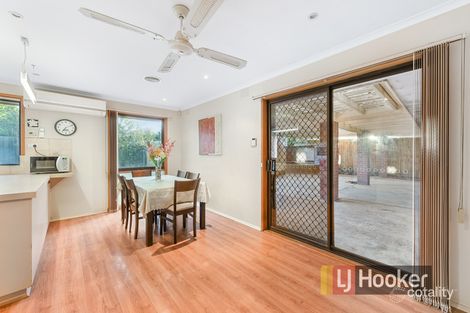Property photo of 10 Pride Court Hampton Park VIC 3976
