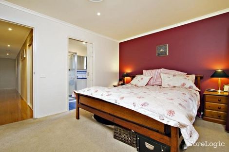 Property photo of 9 Caleb Close Golden Square VIC 3555