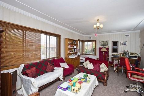 Property photo of 12 Fay Avenue New Lambton NSW 2305