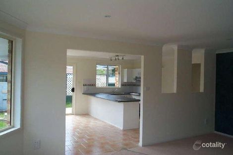 Property photo of 33 Kerry Crescent Berkeley Vale NSW 2261