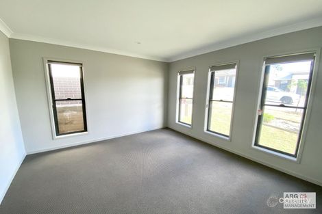 Property photo of 6 Pandorea Street Deebing Heights QLD 4306