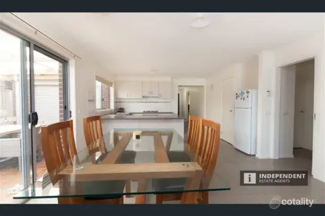 Property photo of 17 Evesham Street Cranbourne North VIC 3977