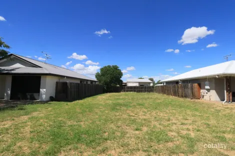 94-96 Currey St, Roma, QLD 4455