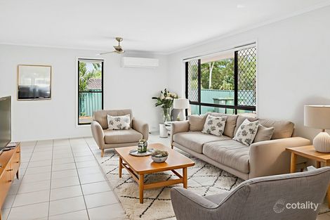 11 Richard Cres, Highland Park, QLD 4211