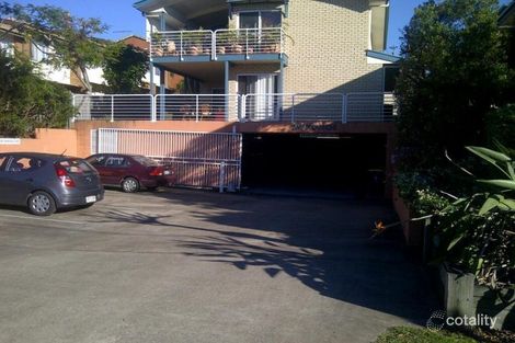 Property photo of 11/26 Yamboyna Street Manly QLD 4179