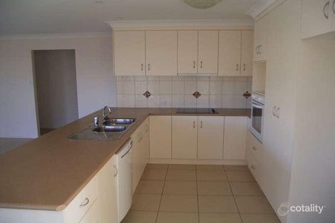 Property photo of 22 Manooka Crescent Highfields QLD 4352