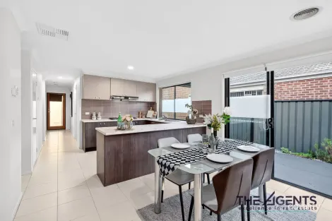 Property photo of 24 Tanner Mews Point Cook VIC 3030