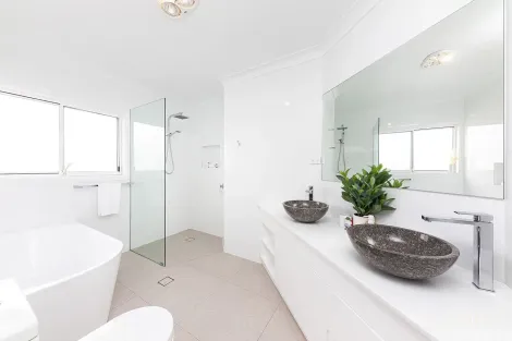 Property photo of 2/32 Lewis Street Old Bar NSW 2430