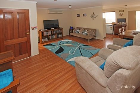 Property photo of 7 Dalgety Crescent Green Point NSW 2251