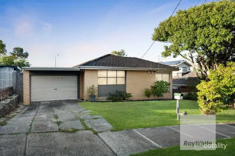 Property photo of 43 Lyndhurst Road Gladstone Park VIC 3043