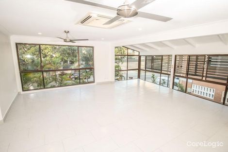 Property photo of 2/38 Tarcoola Crescent Surfers Paradise QLD 4217