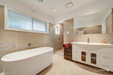 Property photo of 31 Astley Street Templestowe Lower VIC 3107