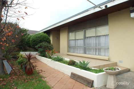 Property photo of 2 Parton Court Carnegie VIC 3163