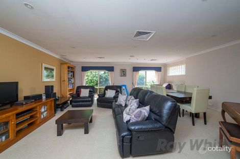 Property photo of 11 Smokebush Place Garden Suburb NSW 2289