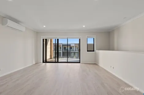 Property photo of 4 Espalier Road Tarneit VIC 3029