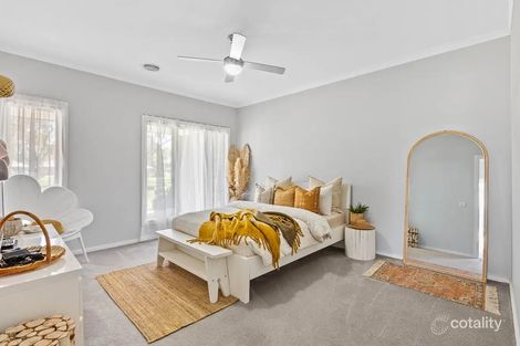 Property photo of 5 Castlemaine Walk Eynesbury VIC 3338