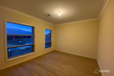 13 Nosmits St, Seaford Heights, SA 5169