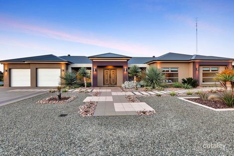 Property photo of 15 Jarman Crescent Clare SA 5453
