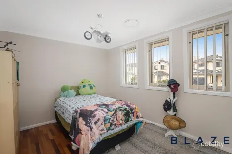 Property photo of 27A Scottsdale Circuit West Hoxton NSW 2171