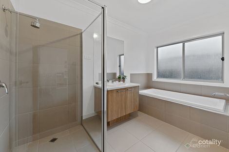 Property photo of 17 Cornflower Rise Botanic Ridge VIC 3977