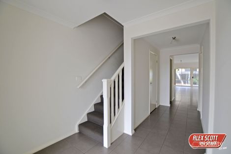 Property photo of 4 Wembley Circuit Pakenham VIC 3810