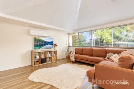 Property photo of 16 Smoothstone Court Joondalup WA 6027