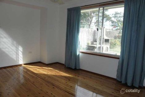 Property photo of 3 Lyndhurst Drive Bomaderry NSW 2541