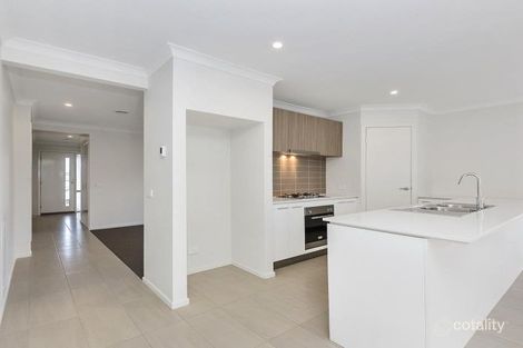 Property photo of 107 Rossiter Retreat Cranbourne North VIC 3977