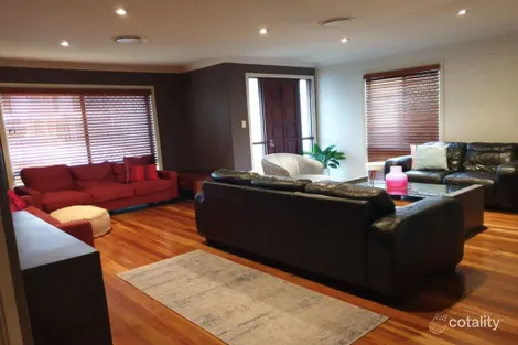 Property photo of 9 Vaggelas Crescent Biggera Waters QLD 4216