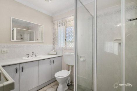 Property photo of 14 Helmsley Court Yamanto QLD 4305