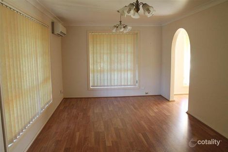Property photo of 2 Shanklin Close Bomaderry NSW 2541