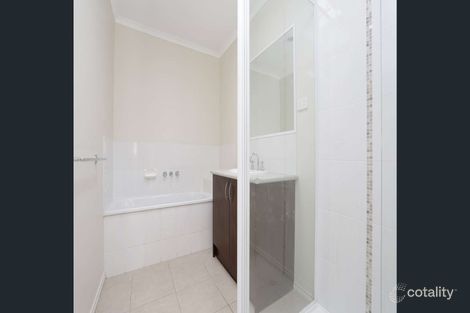 Property photo of 3 Pallyang Lane Cranbourne East VIC 3977