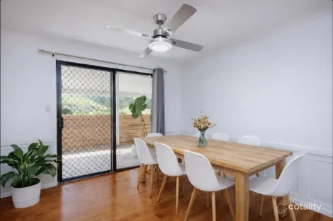 Property photo of 3 Guy Lane Oxenford QLD 4210