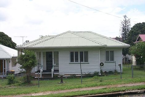 Property photo of 15 Sandy Camp Road Wynnum QLD 4178