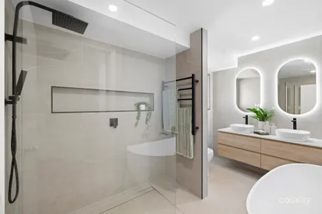 Property photo of 83 Carinyan Drive Birkdale QLD 4159