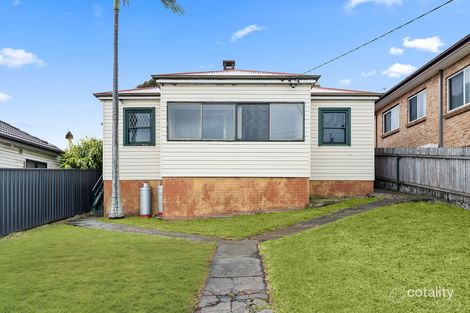 4 Second Ave N, Warrawong, NSW 2502