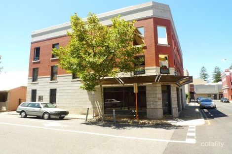 1/1 Nairn St, Fremantle, WA 6160