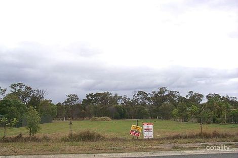 33-35 Ladbroke Cres, Urangan, QLD 4655