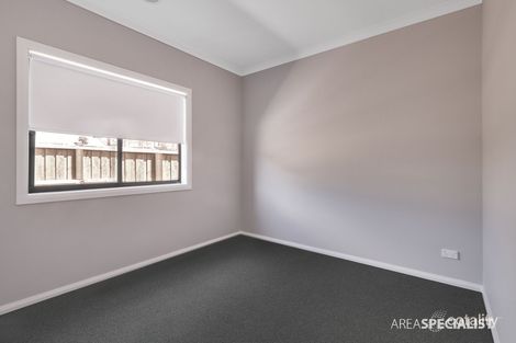 27 Rochester Dr, Mickleham, VIC 3064