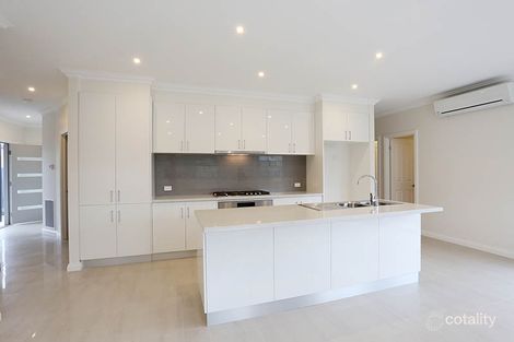 Property photo of 2/2 Cabal Court Mulgrave VIC 3170