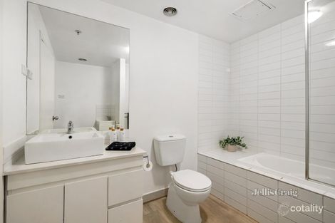 Property photo of 10/30 Lillimur Road Ormond VIC 3204