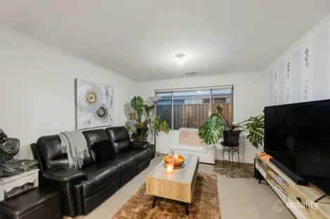 Property photo of 5 Rothery Loop Piara Waters WA 6112