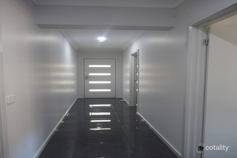 Property photo of 42 Landing Avenue Doreen VIC 3754