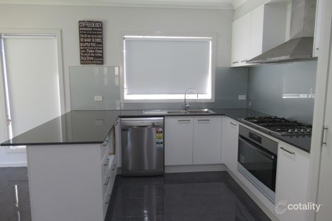 Property photo of 42 Landing Avenue Doreen VIC 3754