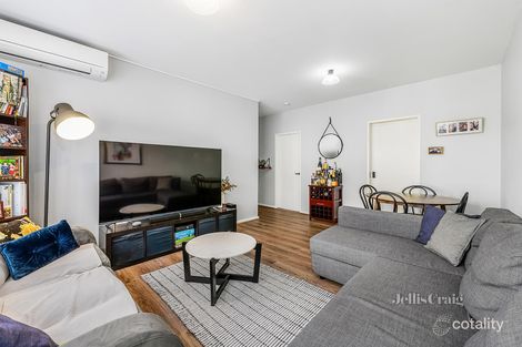 Property photo of 2/579 Dandenong Road Armadale VIC 3143