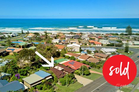 Property photo of 1618 Ocean Drive Lake Cathie NSW 2445