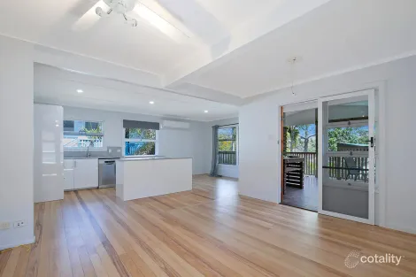Property photo of 18 Wighton Street Sandgate QLD 4017