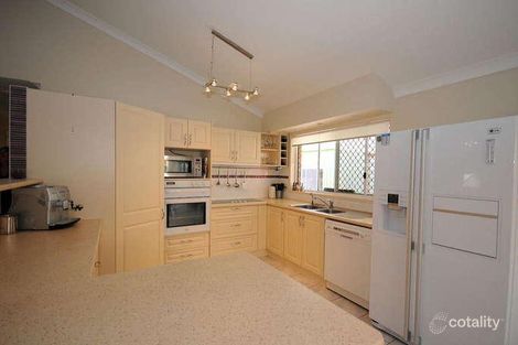 Property photo of 28 Fairway Drive Urraween QLD 4655